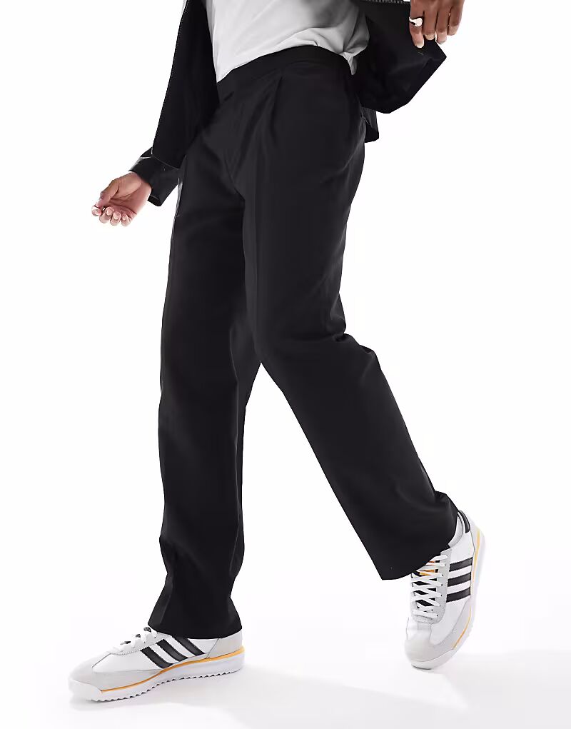 Строгие брюки прямого кроя ASOS DESIGN черного цвета с эластичной талией, комплект
Строгие брюки прямого кроя ASOS DESIGN черного цвета с эластичной талией, комплект