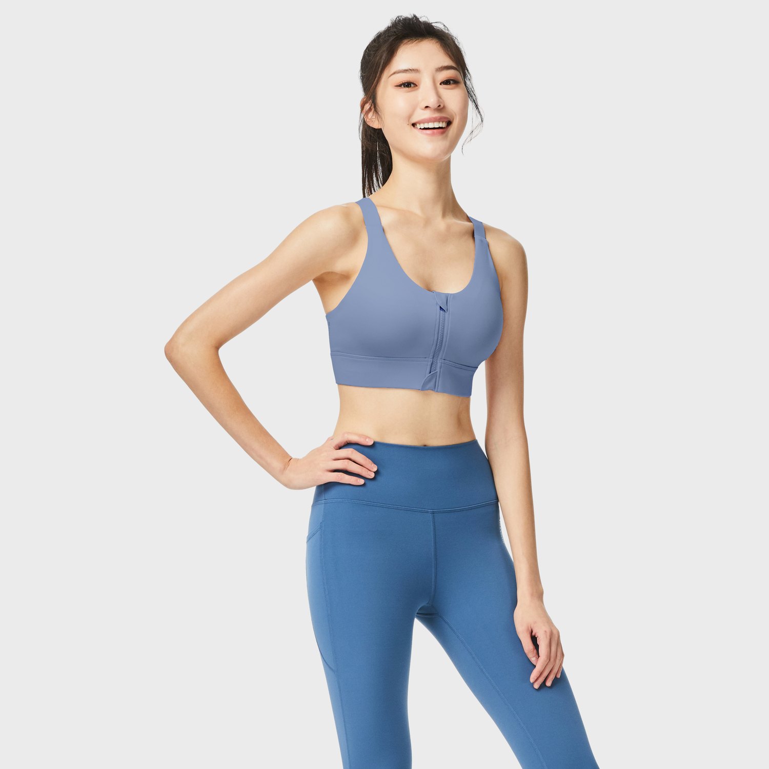 Женский спортивный топ Domyos с высокой поддержкой и передней молнией индиго
Женский спортивный топ Domyos с высокой поддержкой и передней молнией индиго