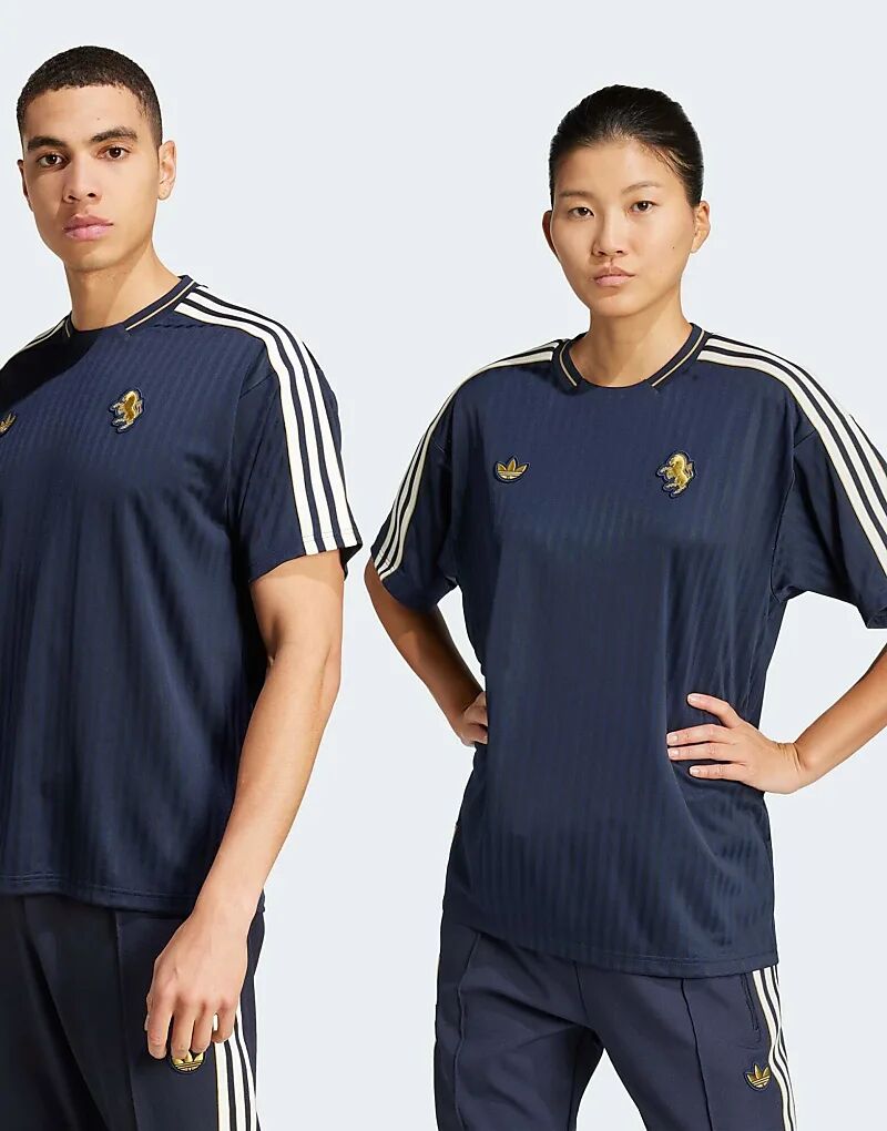 Футболка Juventus Terrace Icons (гендерно-нейтральная) синего цвета adidas Originals
Футболка Juventus Terrace Icons (гендерно-нейтральная) синего цвета adidas Originals