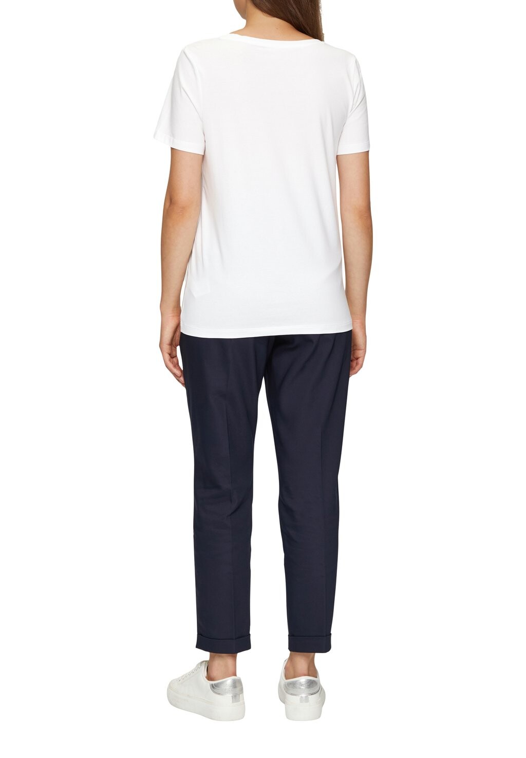 Базовая футболка MIT V-AUSSCHNITT s.Oliver, белый
Базовая футболка MIT V-AUSSCHNITT s.Oliver, белый