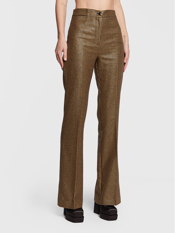 Брюки расклешенного кроя золотистого цвета Twinset, желтый
Брюки расклешенного кроя золотистого цвета Twinset, желтый