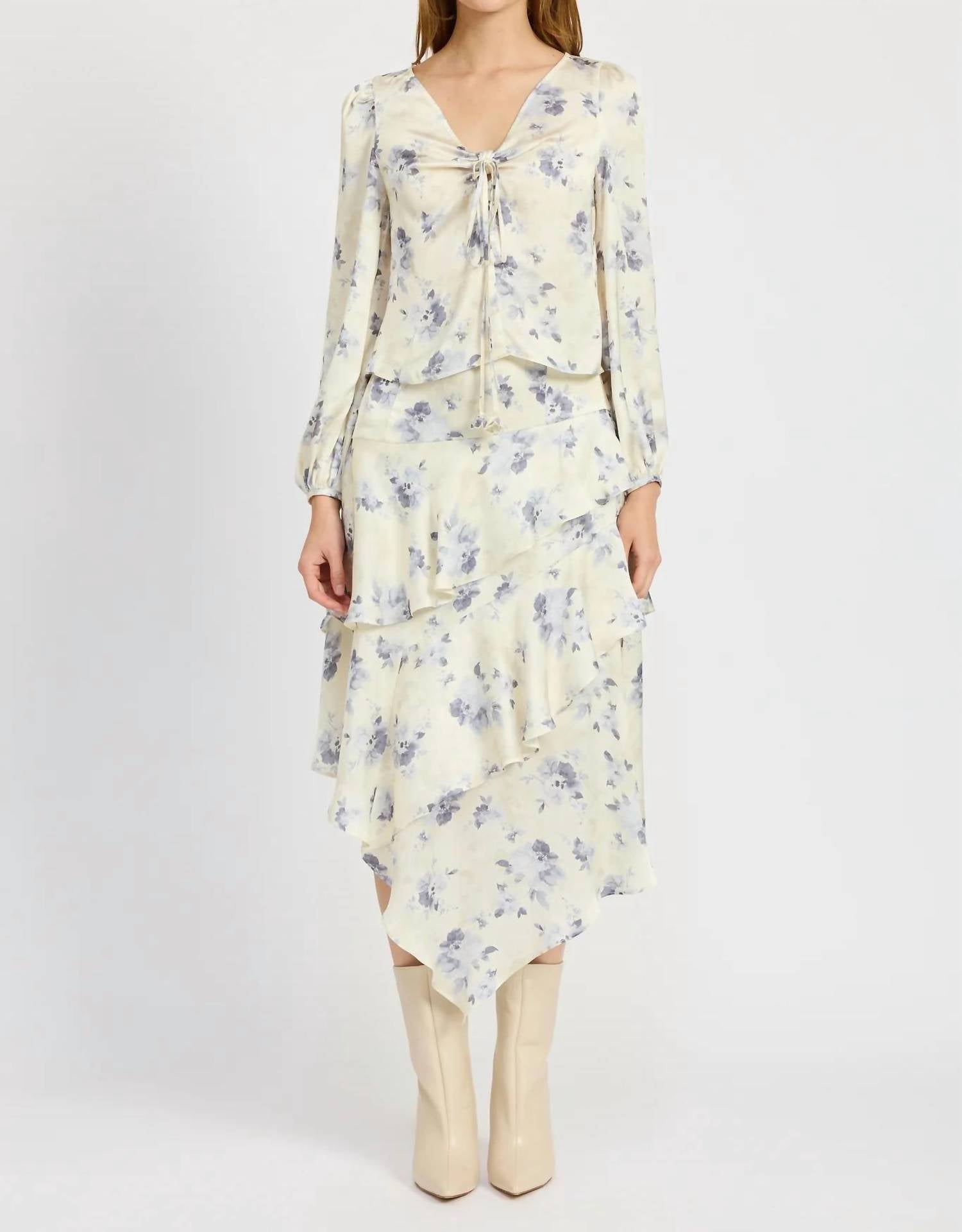 Юбка миди Petra в цвете слоновой кости, сине-серый En Saison
Юбка миди Petra в цвете слоновой кости, сине-серый En Saison