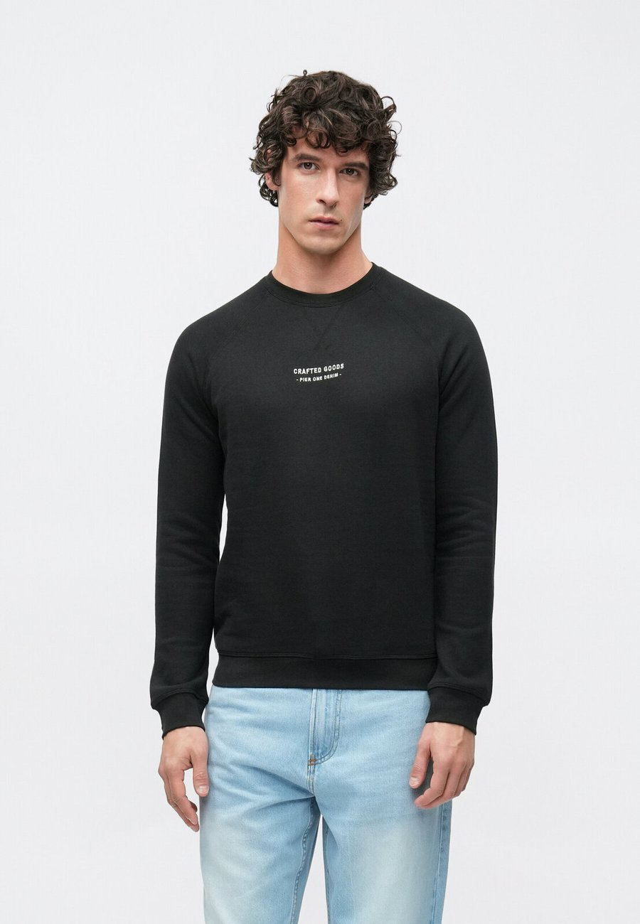 Толстовка Pier One 2 PACK , Black/Moonbeam/Black
Толстовка Pier One 2 PACK , Black/Moonbeam/Black