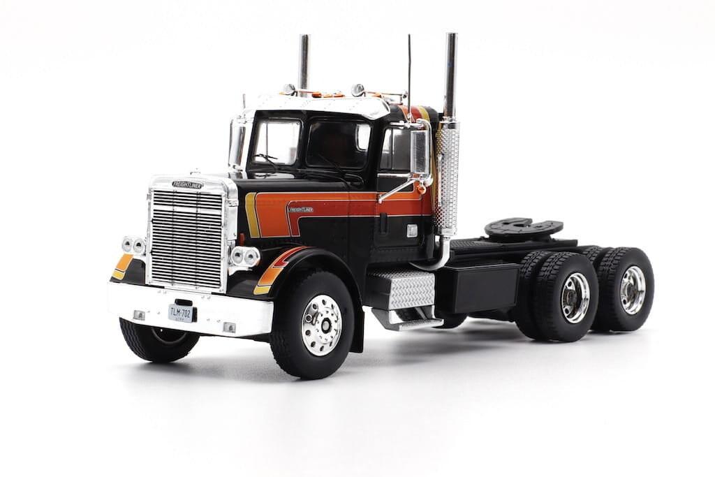 Freightliner FLC 120 64 T черный масштаб 1/43 IXO
Freightliner FLC 120 64 T черный масштаб 1/43 IXO
