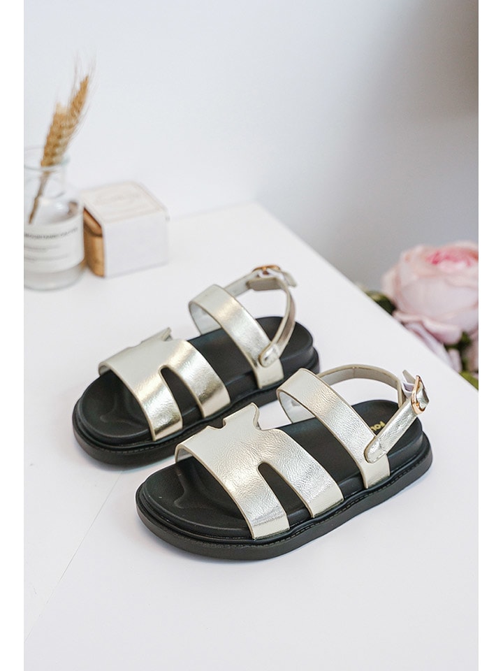 Сандалии Rock & Joy, золотой
Сандалии Rock & Joy, золотой