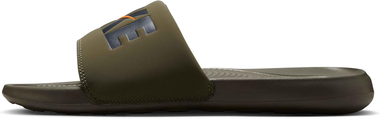 Мужские шлепанцы Nike, Med Olive/Anthracite-Brt Ceramic
Мужские шлепанцы Nike, Med Olive/Anthracite-Brt Ceramic