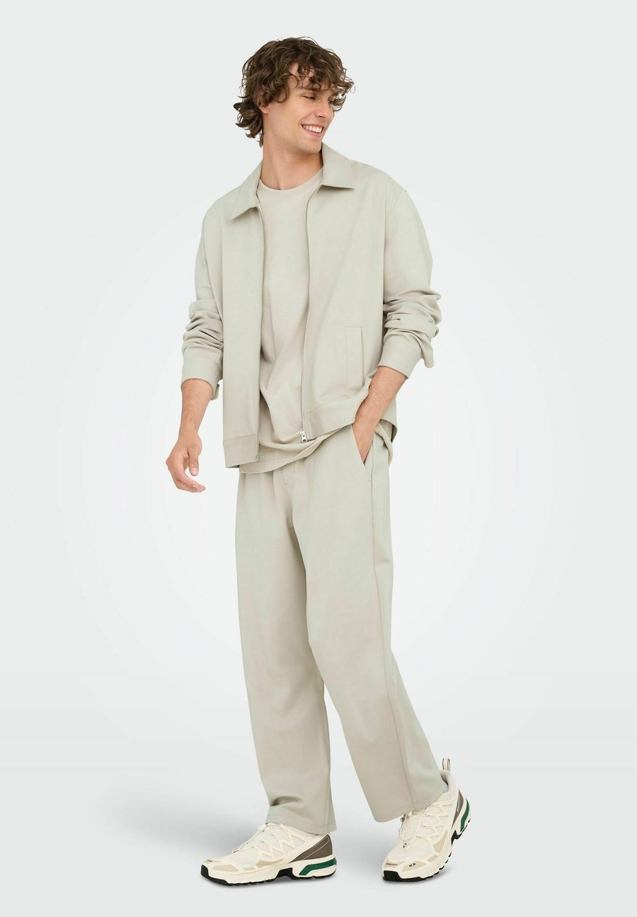 Куртка Only & Sons ONSJAKES, Silver Lining/Off-White
Куртка Only & Sons ONSJAKES, Silver Lining/Off-White