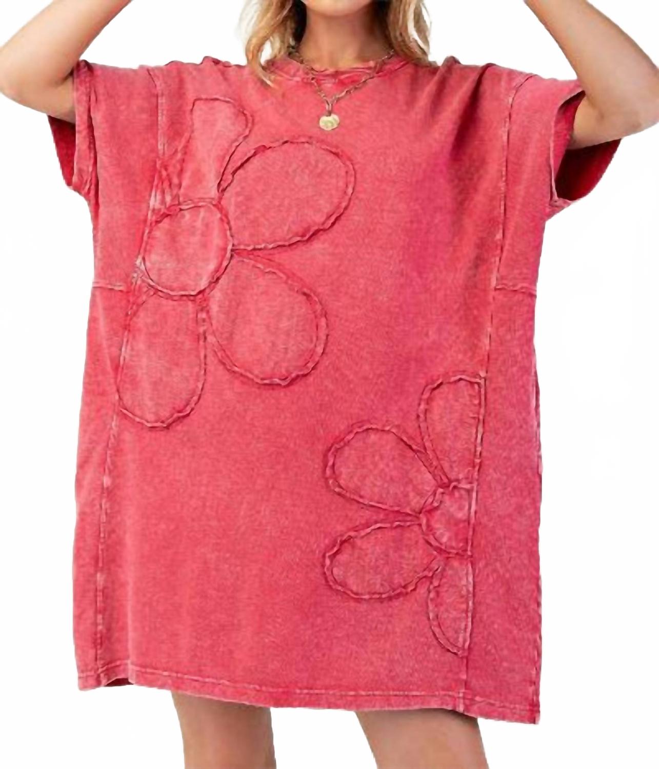 Дейзи Пэтч платье из минеральной вязки в красном цвете Easel 
Дейзи Пэтч платье из минеральной вязки в красном цвете Easel