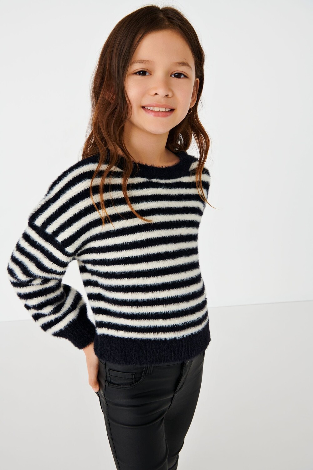 Пушистый свитер Only, черный
Пушистый свитер Only, черный