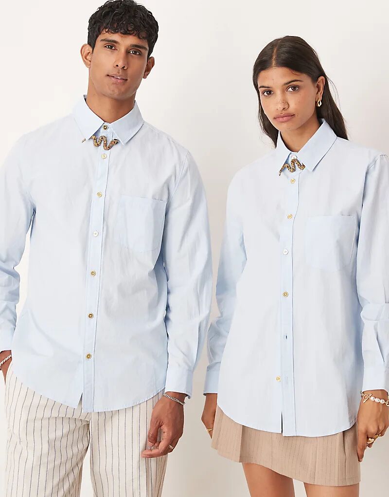 Рубашка унисекс Sister Jane с брошью в виде змеи пудрово-голубого цвета Sister Jane Mens
Рубашка унисекс Sister Jane с брошью в виде змеи пудрово-голубого цвета Sister Jane Mens