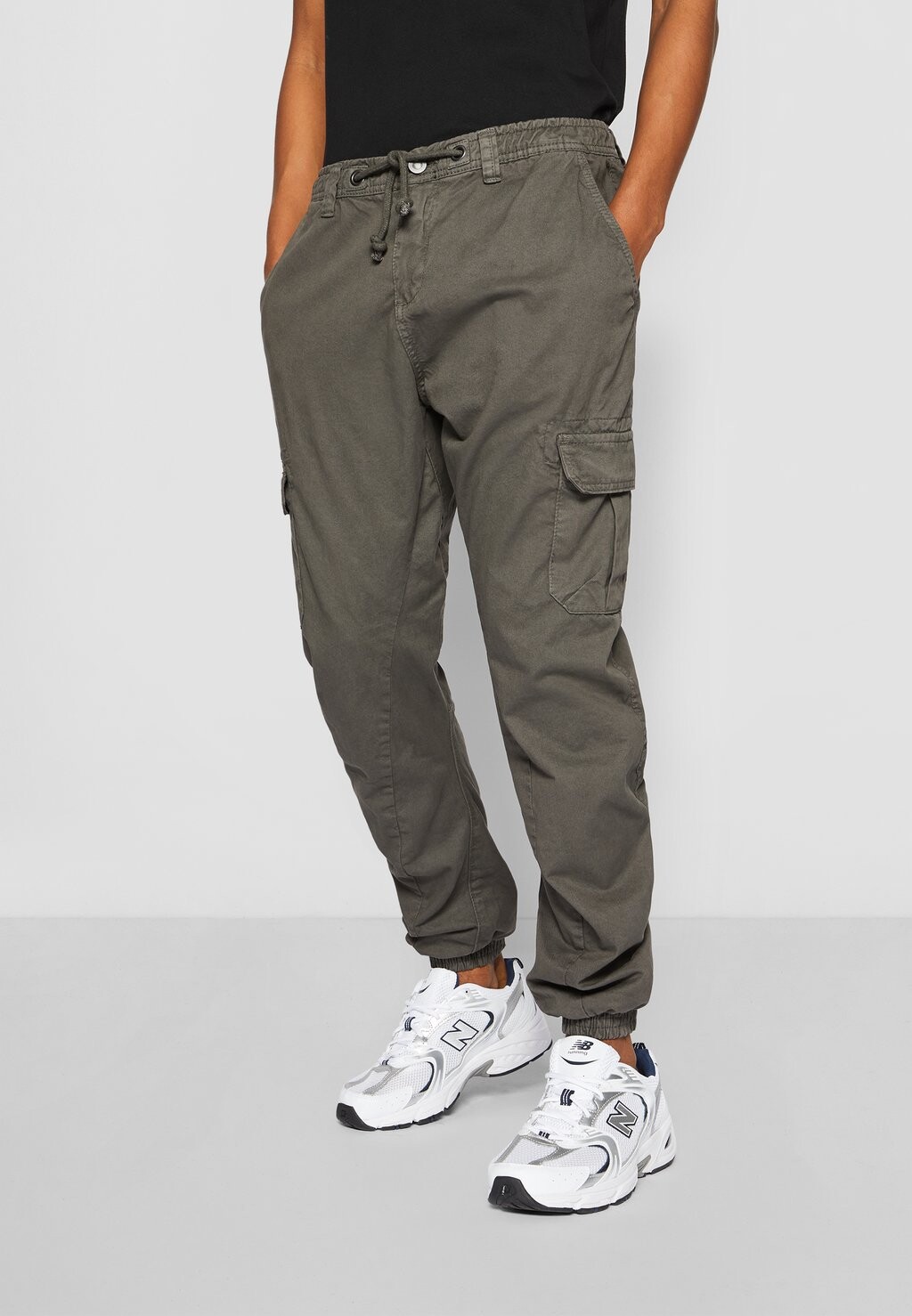 Брюки карго CARGO JOGGING PANTS Urban Classics, магнит
Брюки карго CARGO JOGGING PANTS Urban Classics, магнит