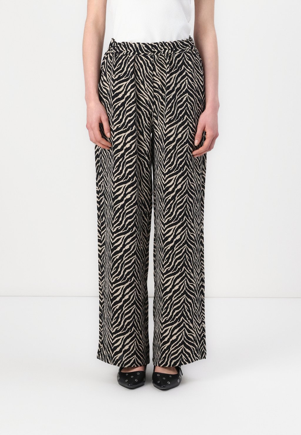 Брюки ONLKATTY ONLY, черный
Брюки ONLKATTY ONLY, черный