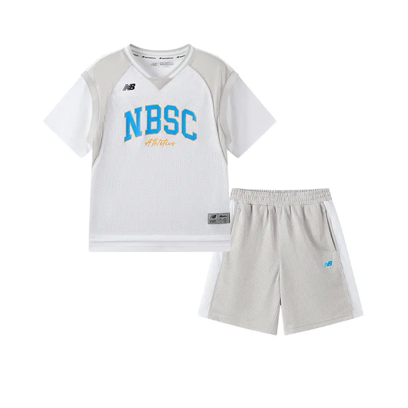 Повседневный спортивный комплект NB 2 предмета light gray для детей 3-7 лет New Balance, светло-серый
Повседневный спортивный комплект NB 2 предмета light gray для детей 3-7 лет New Balance, светло-серый