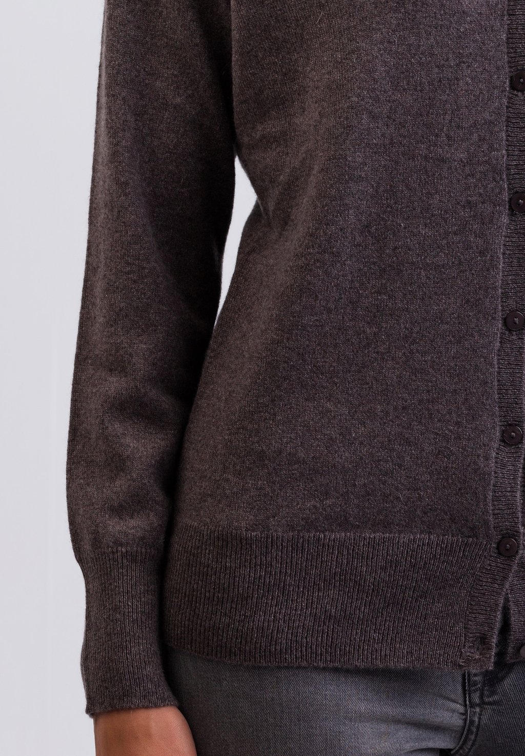 Кардиган CASH-MERE, серо-коричневый
Кардиган CASH-MERE, серо-коричневый