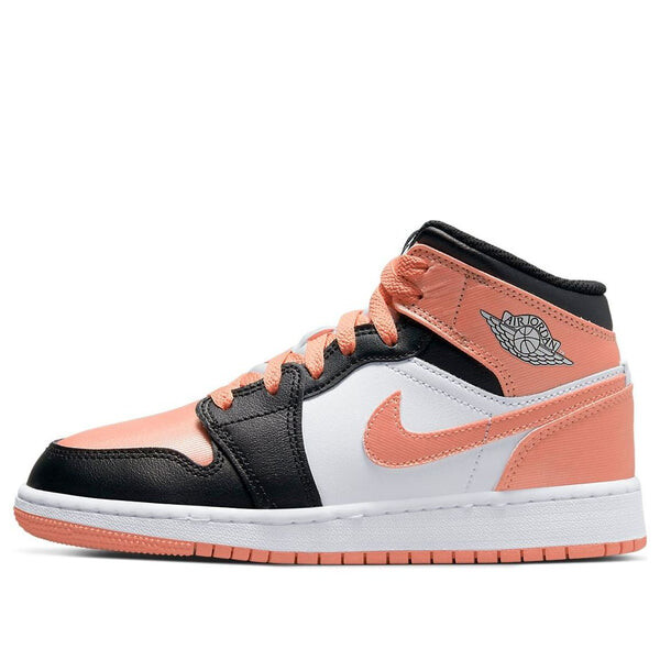 Кроссовки 1 средние Air Jordan, белый 
Кроссовки 1 средние Air Jordan, белый