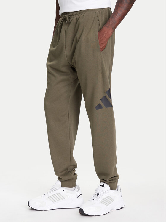 Спортивные брюки обычного кроя Essentials Big Logo JE8970 Adidas, хаки
Спортивные брюки обычного кроя Essentials Big Logo JE8970 Adidas, хаки
