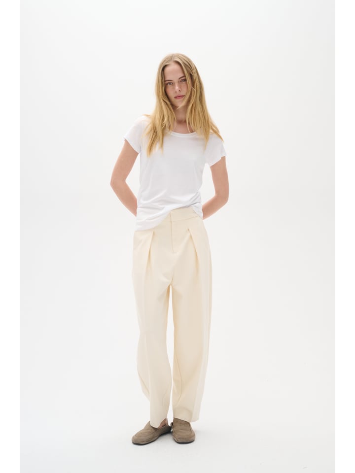 Футболка Rena Tight облегающего кроя в чисто-белом цвете InWear
Футболка Rena Tight облегающего кроя в чисто-белом цвете InWear