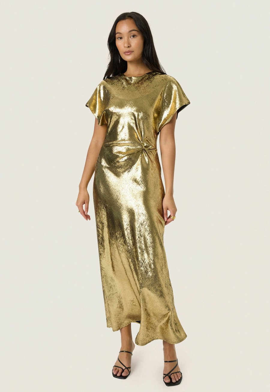 Платье Soaked in Luxury SLMIRMIR DRESS SS, Golden Surface/Gold-Coloured
Платье Soaked in Luxury SLMIRMIR DRESS SS, Golden Surface/Gold-Coloured