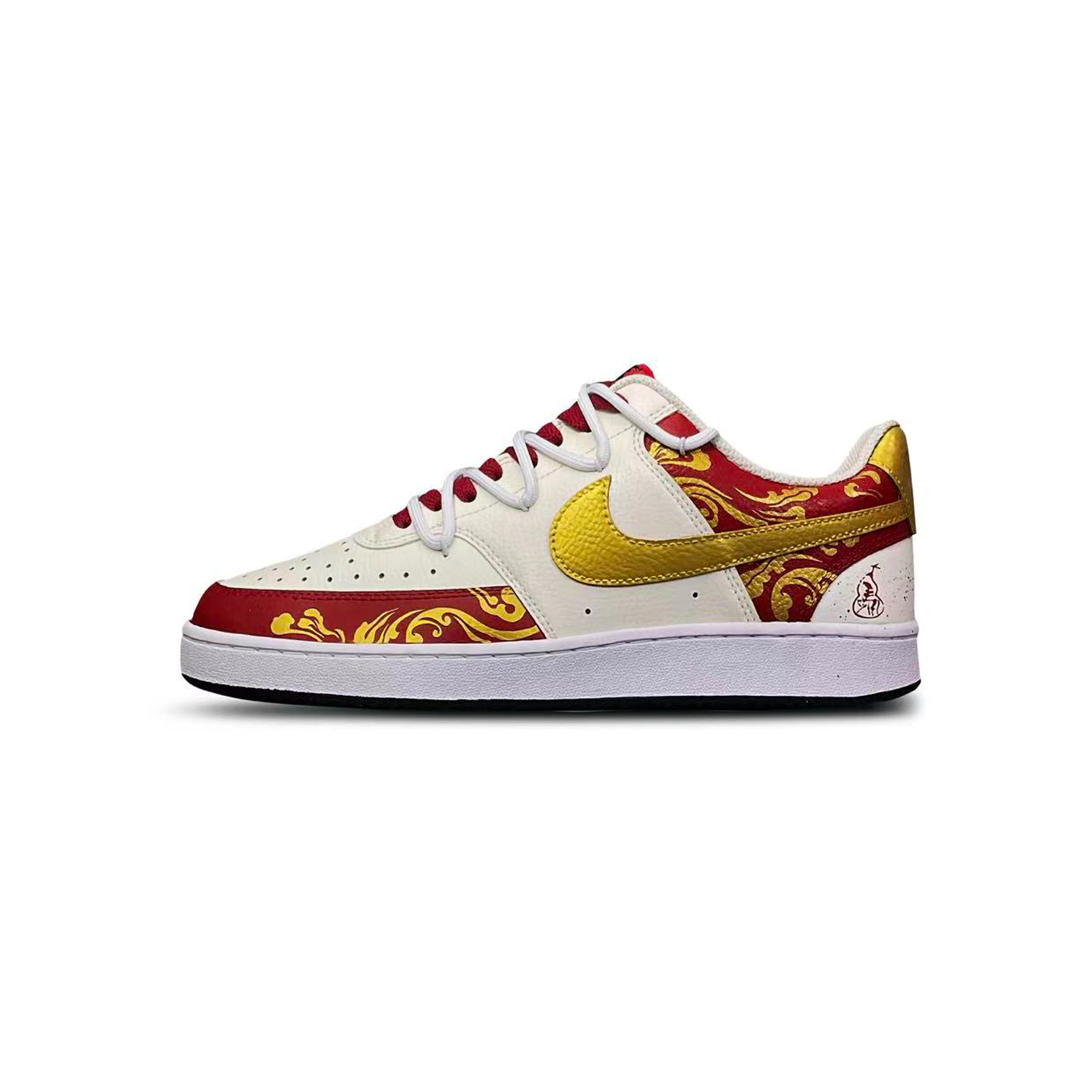 Nike Court Vision 1 Tower Rabbit Coexistence Cushioning, износостойкие низкие кроссовки для скейтбординга мужские красные золотые
Nike Court Vision 1 Tower Rabbit Coexistence Cushioning, износостойкие низкие кроссовки для скейтбординга мужские красные золотые