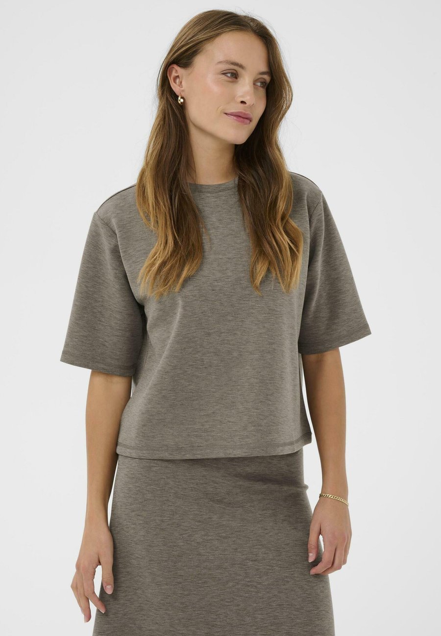 Футболка Saint Tropez AALIASZ, Major Brown Melange/Dark Brown, Коричневый, Футболка Saint Tropez AALIASZ, Major Brown Melange/Dark Brown
Футболка Saint Tropez AALIASZ, Major Brown Melange/Dark Brown, Коричневый, Футболка Saint Tropez AALIASZ, Major Brown Melange/Dark Brown