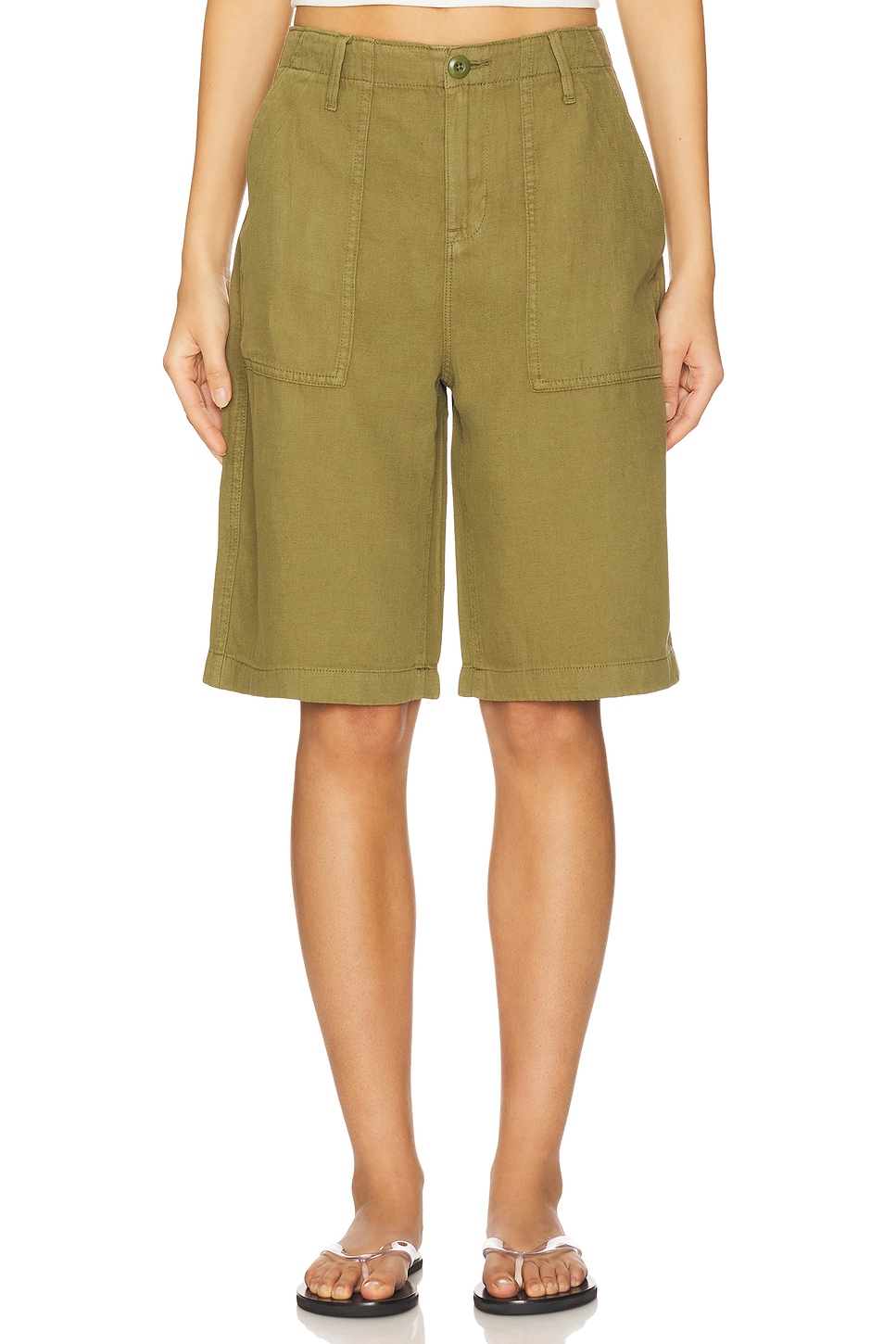 Легкие льняные бермуды Good American, martini olive002
Легкие льняные бермуды Good American, martini olive002