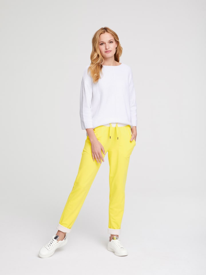 Белый вязаный свитер Heine
Белый вязаный свитер Heine