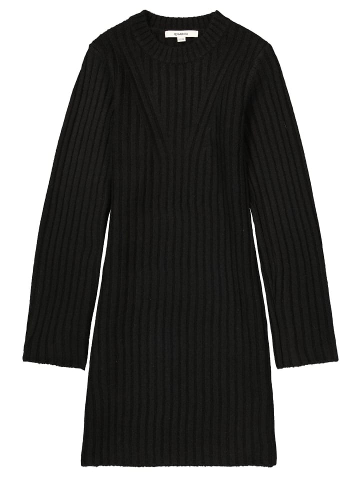 Garcia Зимнее вязаное платье кремового цвета
Garcia Зимнее вязаное платье кремового цвета