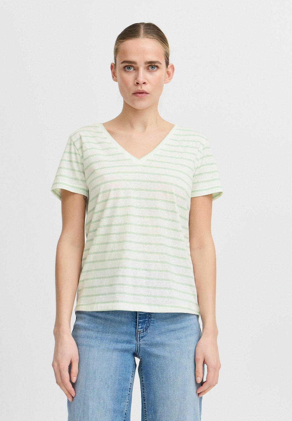 Футболка с принтом IHYULIETTA ICHI, светло-зеленый
Футболка с принтом IHYULIETTA ICHI, светло-зеленый