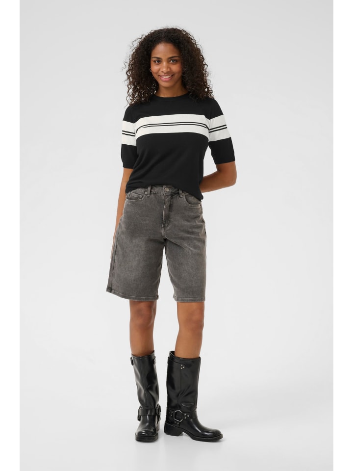 Kaffe Вязаный свитер KAlizza стандартного кроя в черно-белую полоску
Kaffe Вязаный свитер KAlizza стандартного кроя в черно-белую полоску