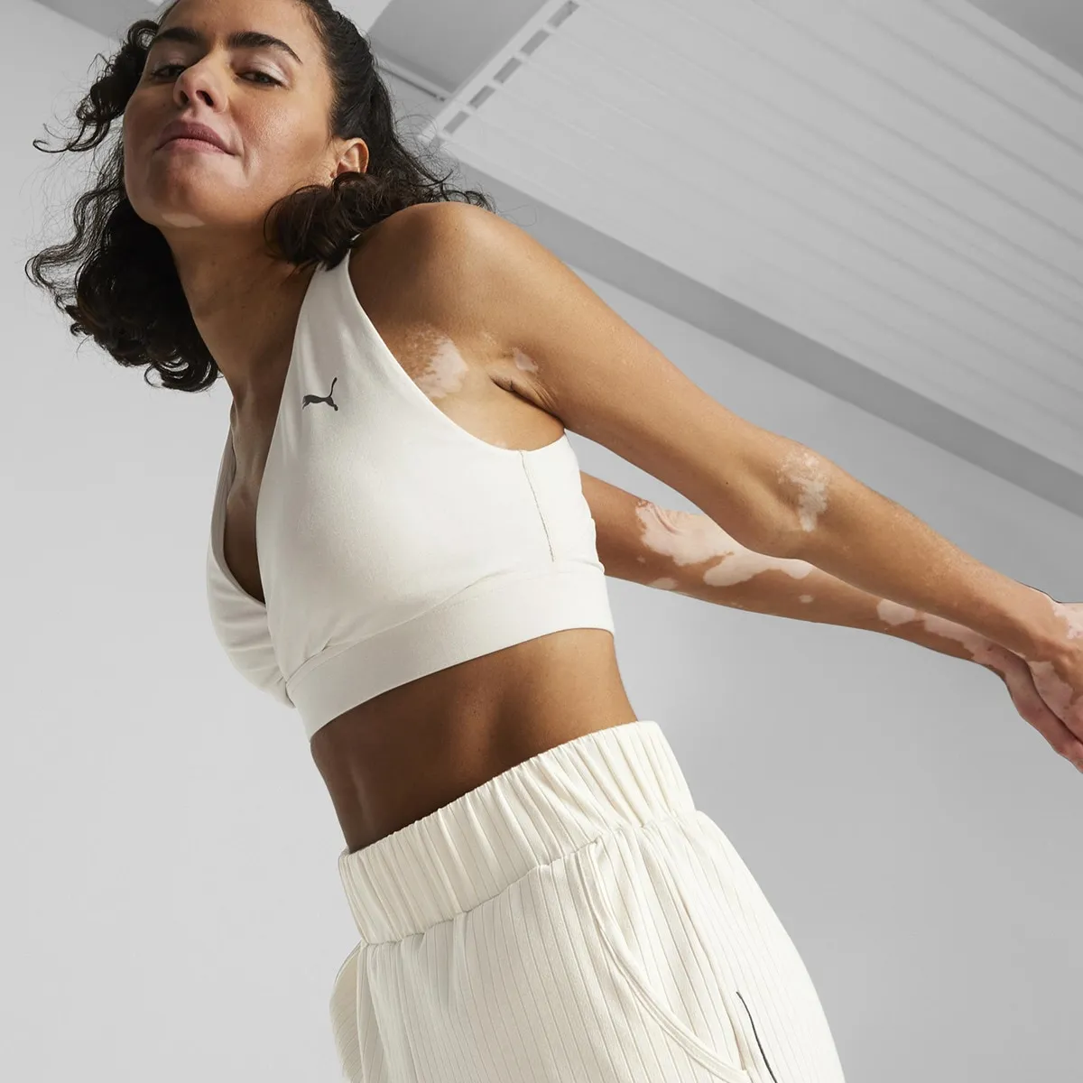 Женский топ Mid Impact Yogini Puma, белый
Женский топ Mid Impact Yogini Puma, белый