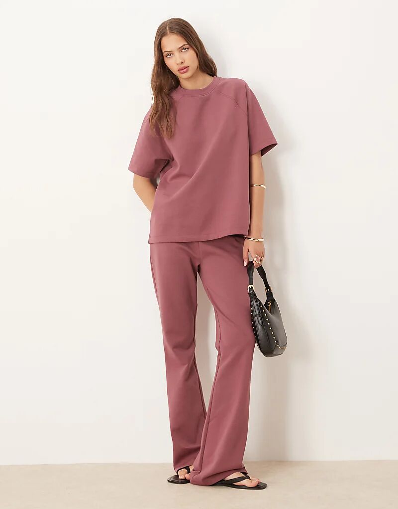 Расклешенные джоггеры ASOS DESIGN из комбинезона темно-розового цвета
Расклешенные джоггеры ASOS DESIGN из комбинезона темно-розового цвета