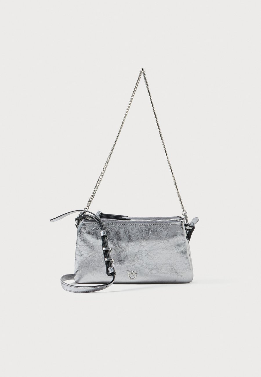 Сумка Pinko DOUBLE MINI, Gunmetal/Silver-Coloured/Gunmetal
Сумка Pinko DOUBLE MINI, Gunmetal/Silver-Coloured/Gunmetal