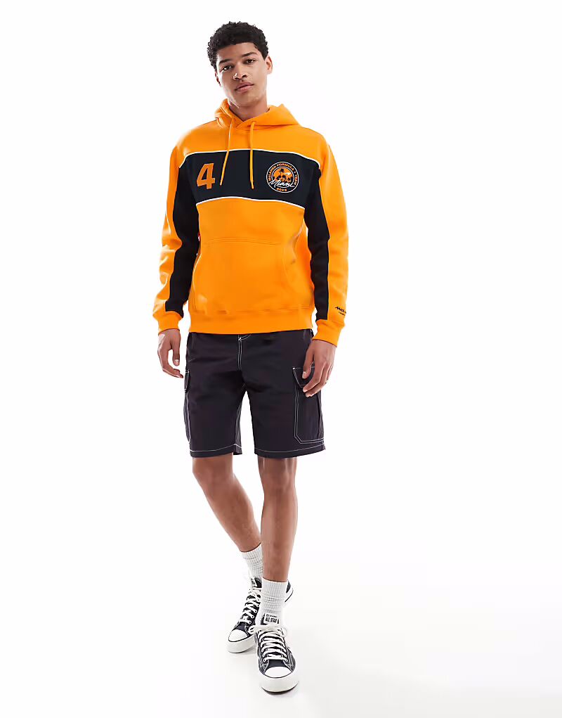 Толстовка Hollister Vintage с капюшоном и логотипом F1 оранжевого цвета
Толстовка Hollister Vintage с капюшоном и логотипом F1 оранжевого цвета