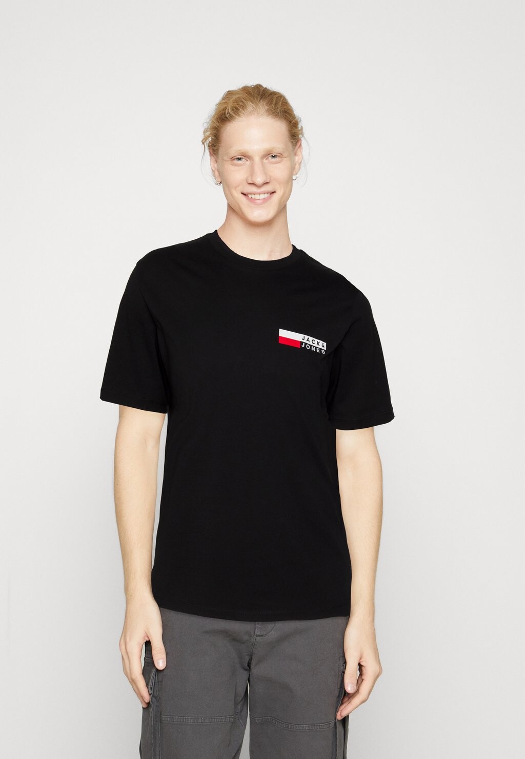 Футболка с принтом O-NECK Jack & Jones, цвет black
Футболка с принтом O-NECK Jack & Jones, цвет black
