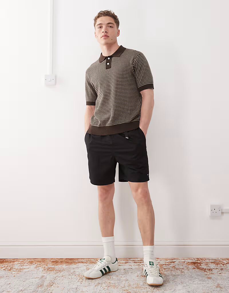 Шорты Obey
Шорты Obey