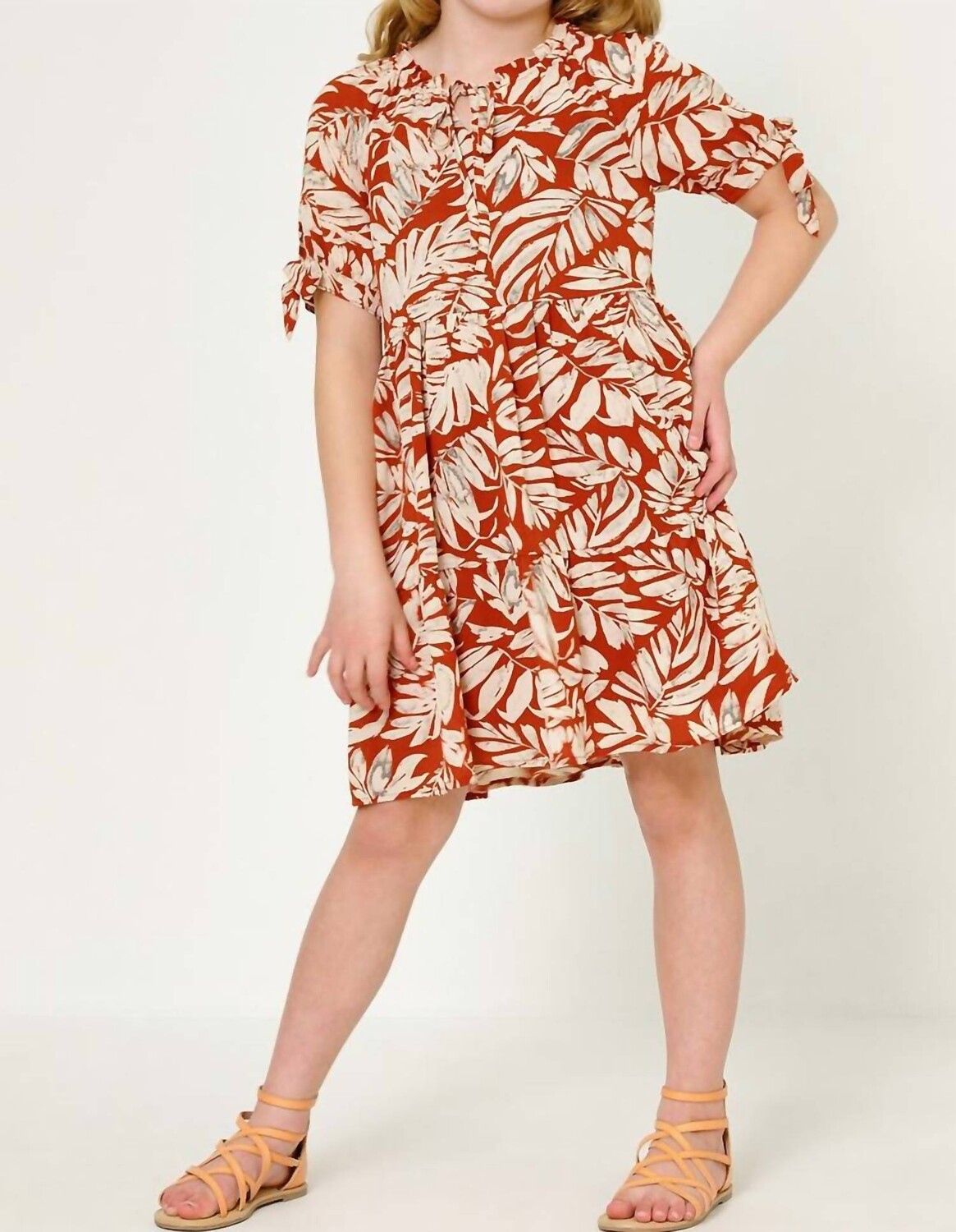 Красное платье с ботаническим декором и завязками для девочек Hayden LA, красный
Красное платье с ботаническим декором и завязками для девочек Hayden LA, красный