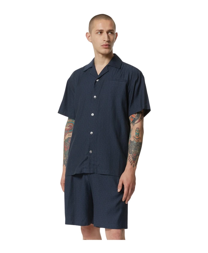 Рубашка с короткими рукавами и кубинским воротником из легкой ткани. Richmond, синий
Рубашка с короткими рукавами и кубинским воротником из легкой ткани. Richmond, синий