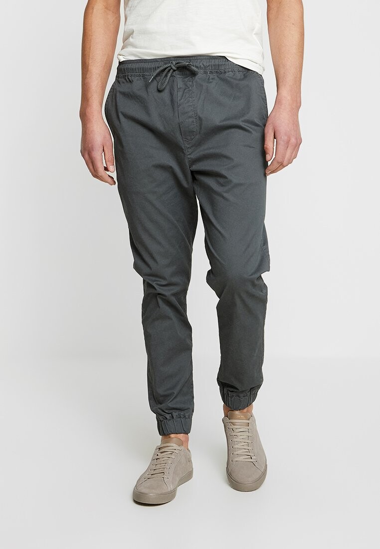 Брюки Sdslim Solid, цвет dark grey
Брюки Sdslim Solid, цвет dark grey