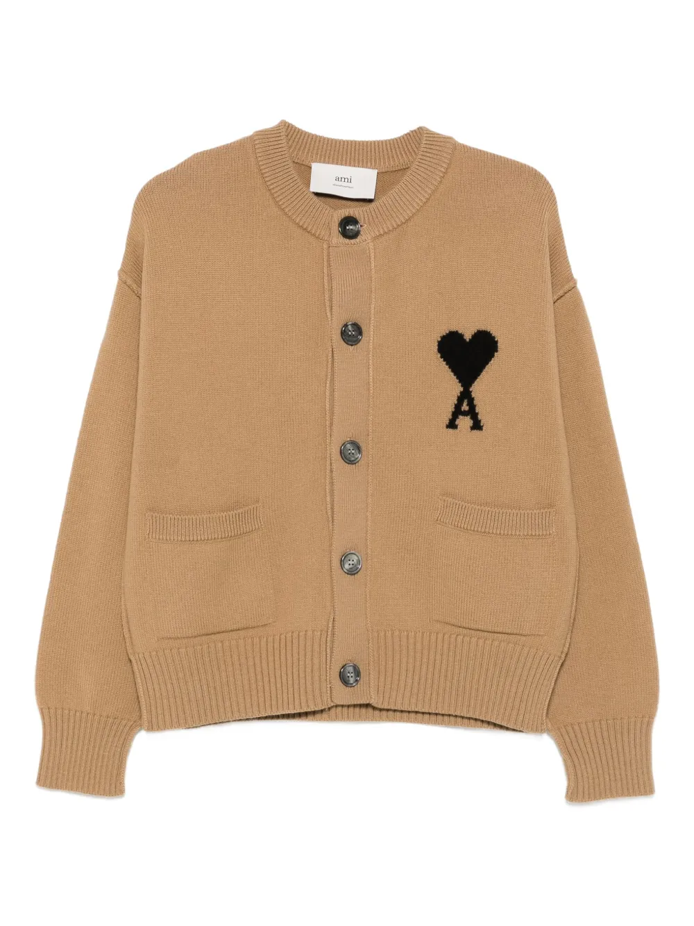 Кардиган с логотипом AMI Paris, нейтральный
Кардиган с логотипом AMI Paris, нейтральный