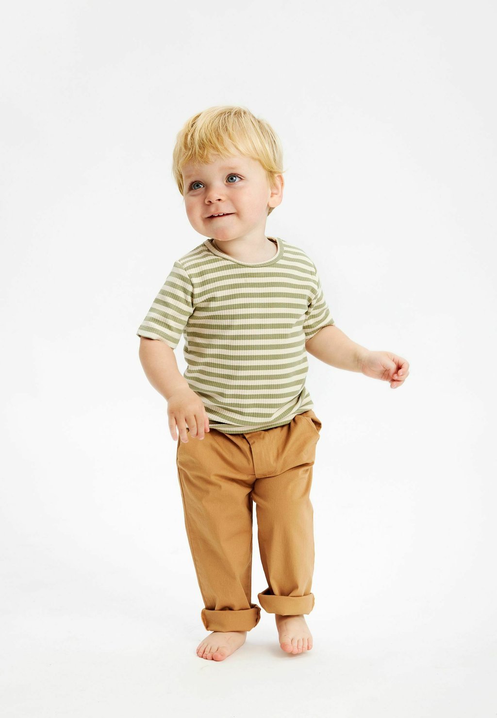 Футболка с принтом The New Siblings, оливковый
Футболка с принтом The New Siblings, оливковый