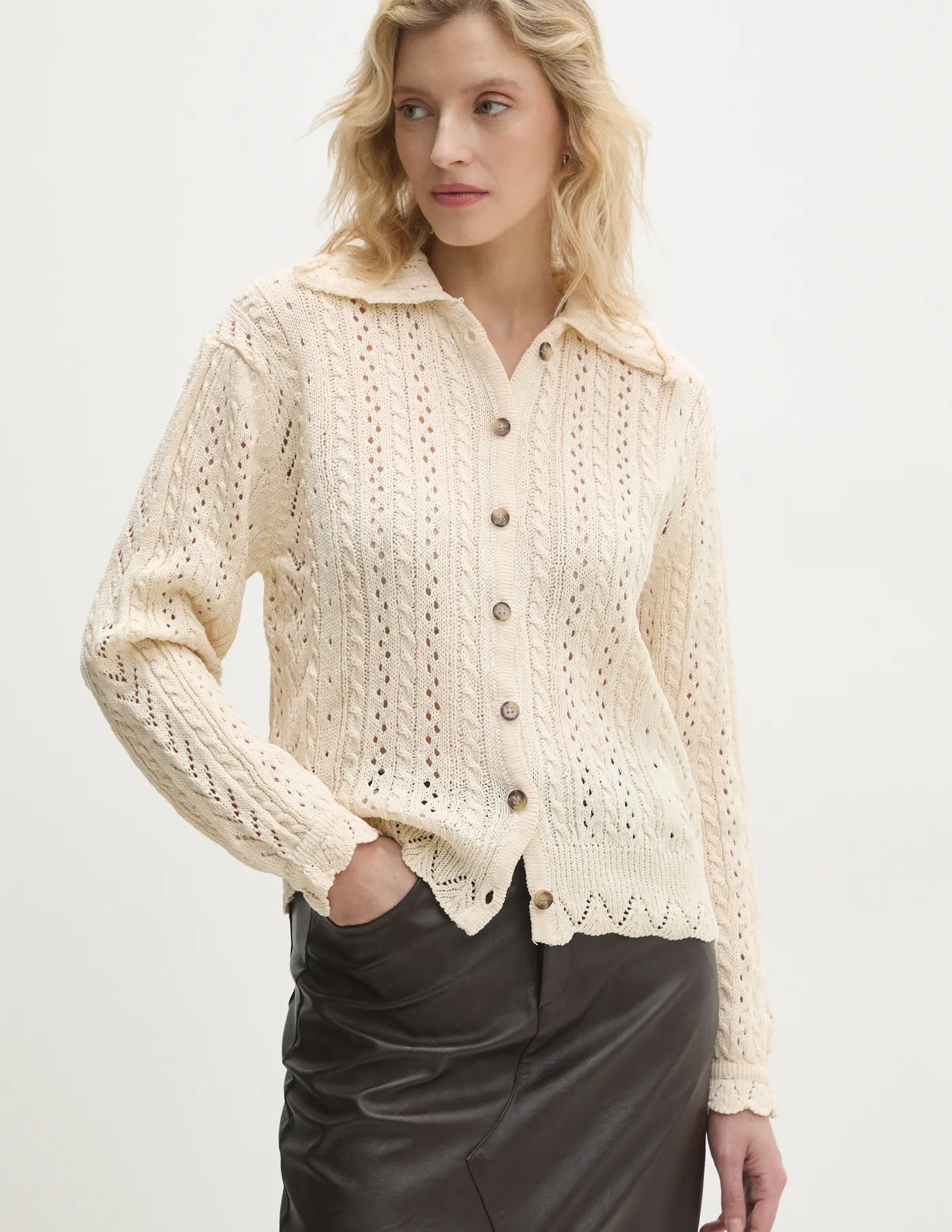 Кардиган Answear Lab, бежевый
Кардиган Answear Lab, бежевый