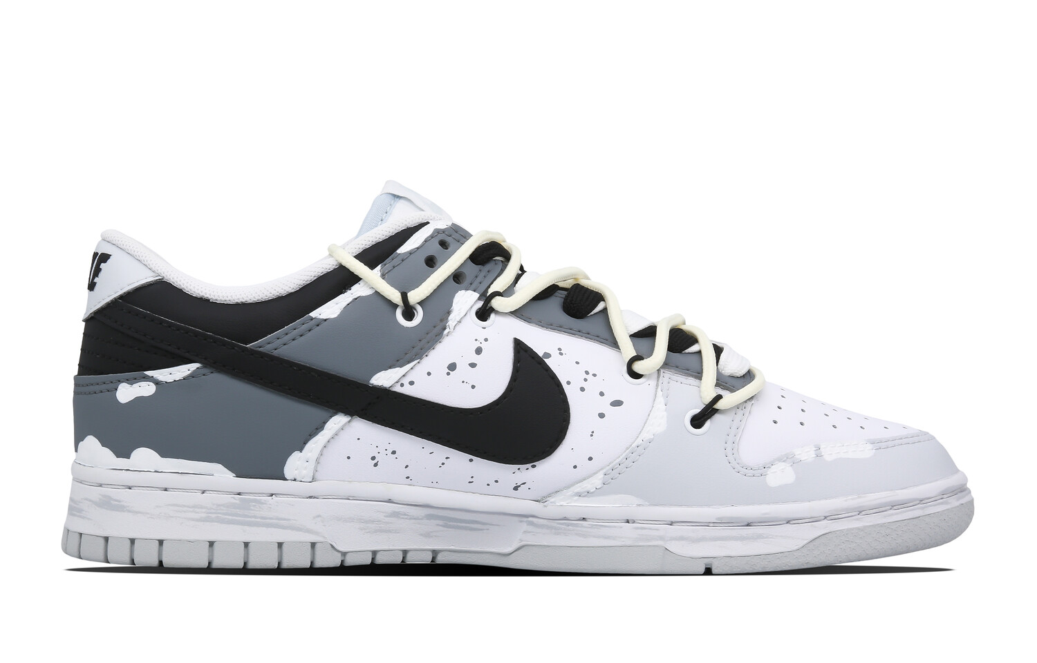 Кроссовки Nike Dunk Skateboarding Shoes Women's Low-top Black/grey/white, черный/белый/серый
Кроссовки Nike Dunk Skateboarding Shoes Women's Low-top Black/grey/white, черный/белый/серый