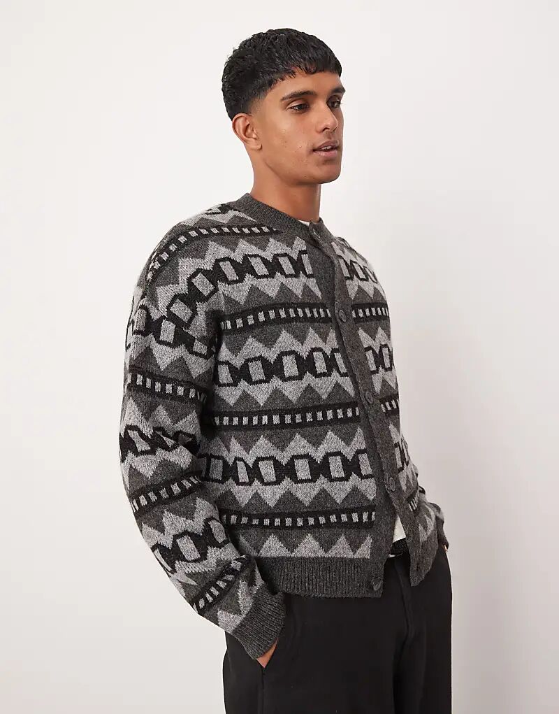Кардиган свободного кроя с пушистым ацтекским узором серого цвета ASOS DESIGN
Кардиган свободного кроя с пушистым ацтекским узором серого цвета ASOS DESIGN