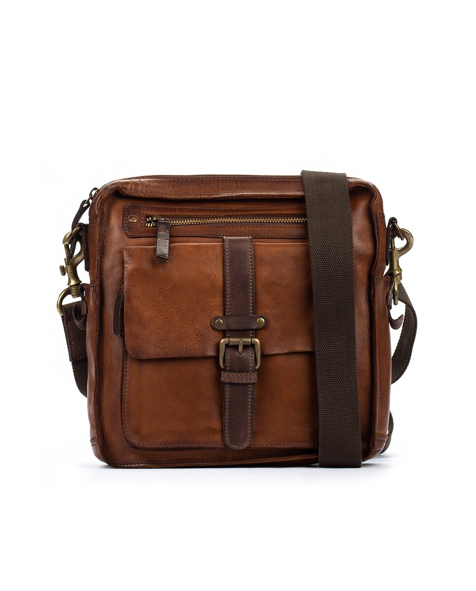 Мужская коричневая кожаная сумка через плечо Pikolinos, коричневый
Мужская коричневая кожаная сумка через плечо Pikolinos, коричневый