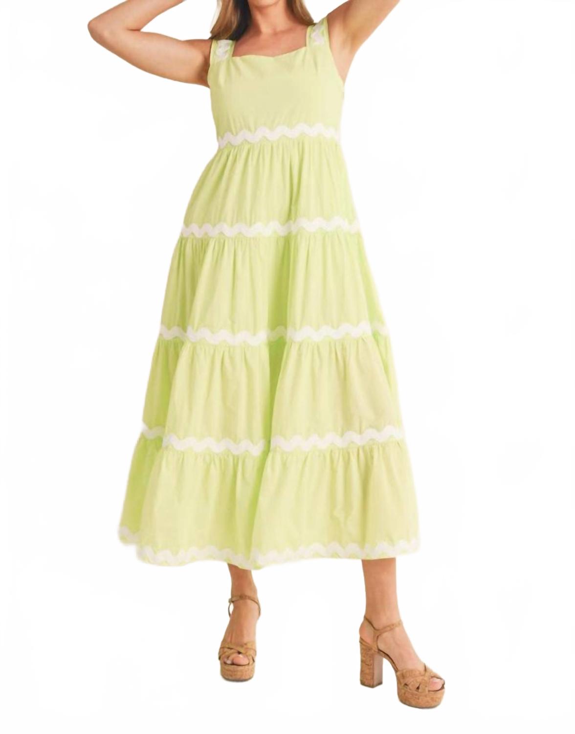 Зеленое миди-платье Lucy с ярусами и отделкой рик-рак &merci
Зеленое миди-платье Lucy с ярусами и отделкой рик-рак &merci