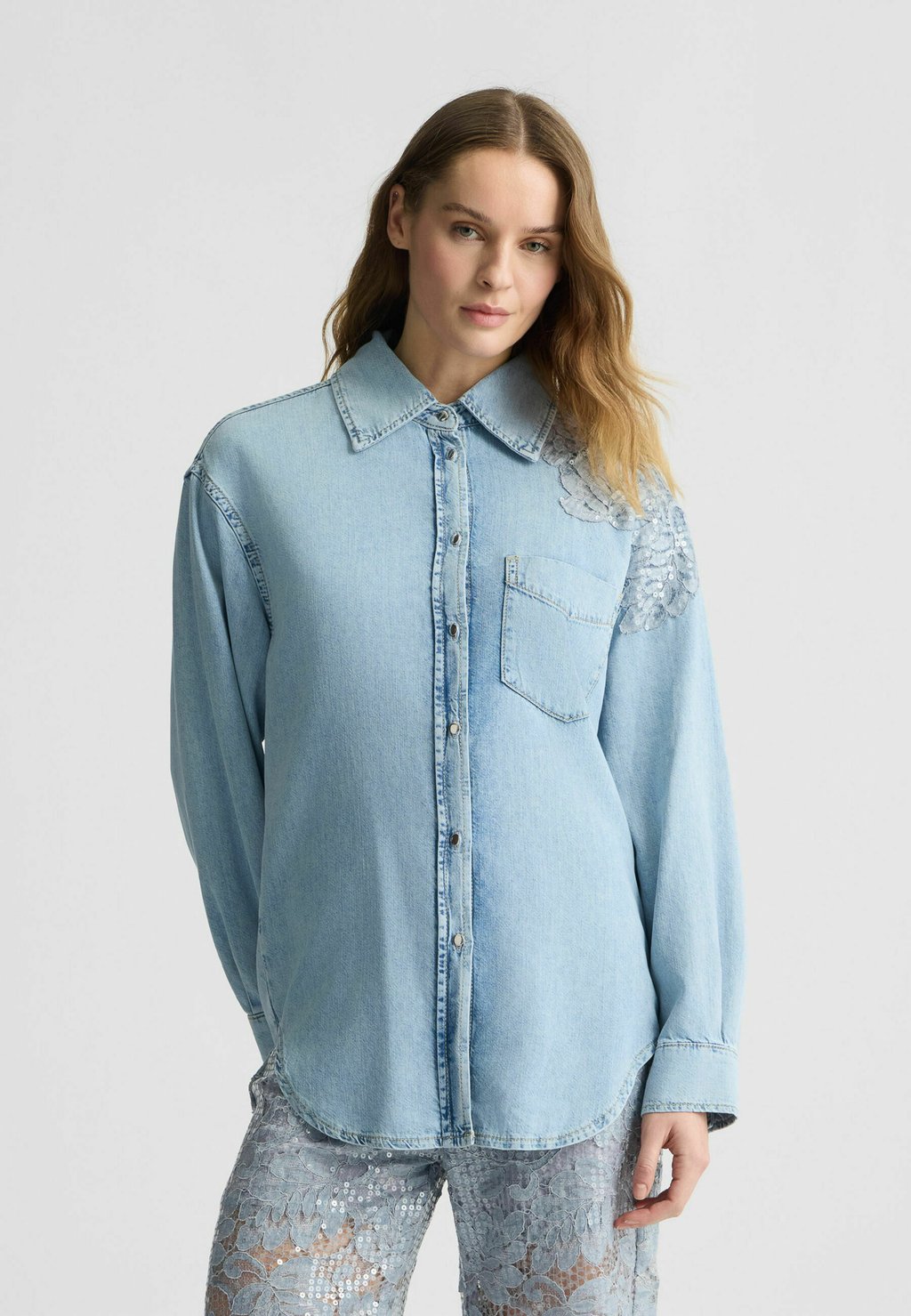 Блузка на пуговицах LIU JO, синий
Блузка на пуговицах LIU JO, синий