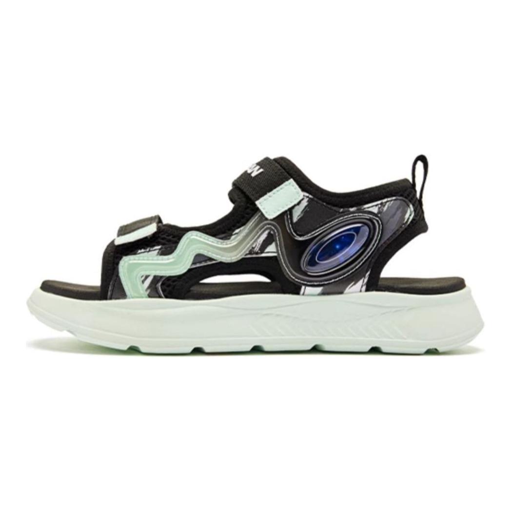 Нескользящие, износостойкие, дышащие детские сандалии для подростков QIAODAN, черный/зеленый
Нескользящие, износостойкие, дышащие детские сандалии для подростков QIAODAN, черный/зеленый