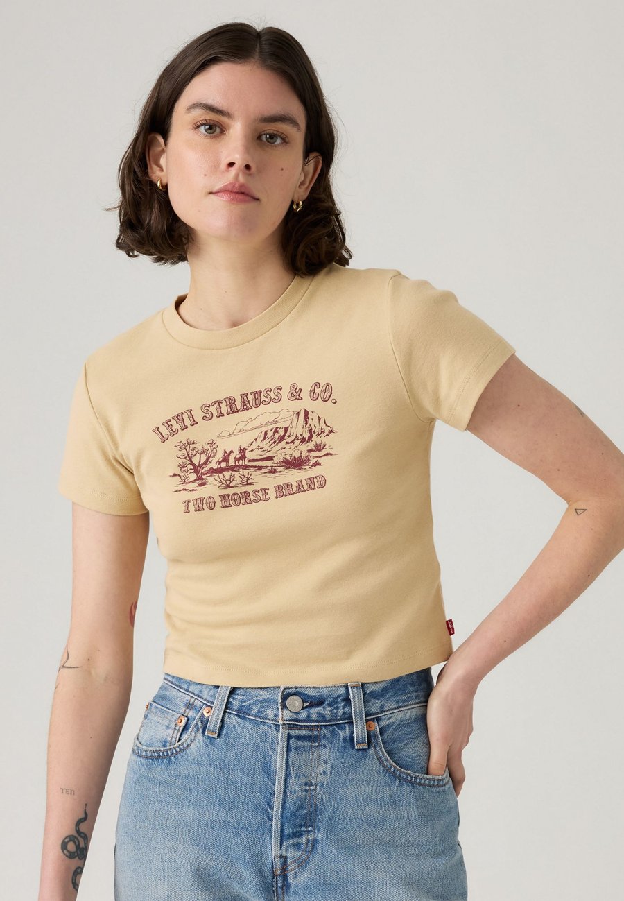 Футболка Levi's ESSENTIAL SPORTY TEE, Beige
Футболка Levi's ESSENTIAL SPORTY TEE, Beige