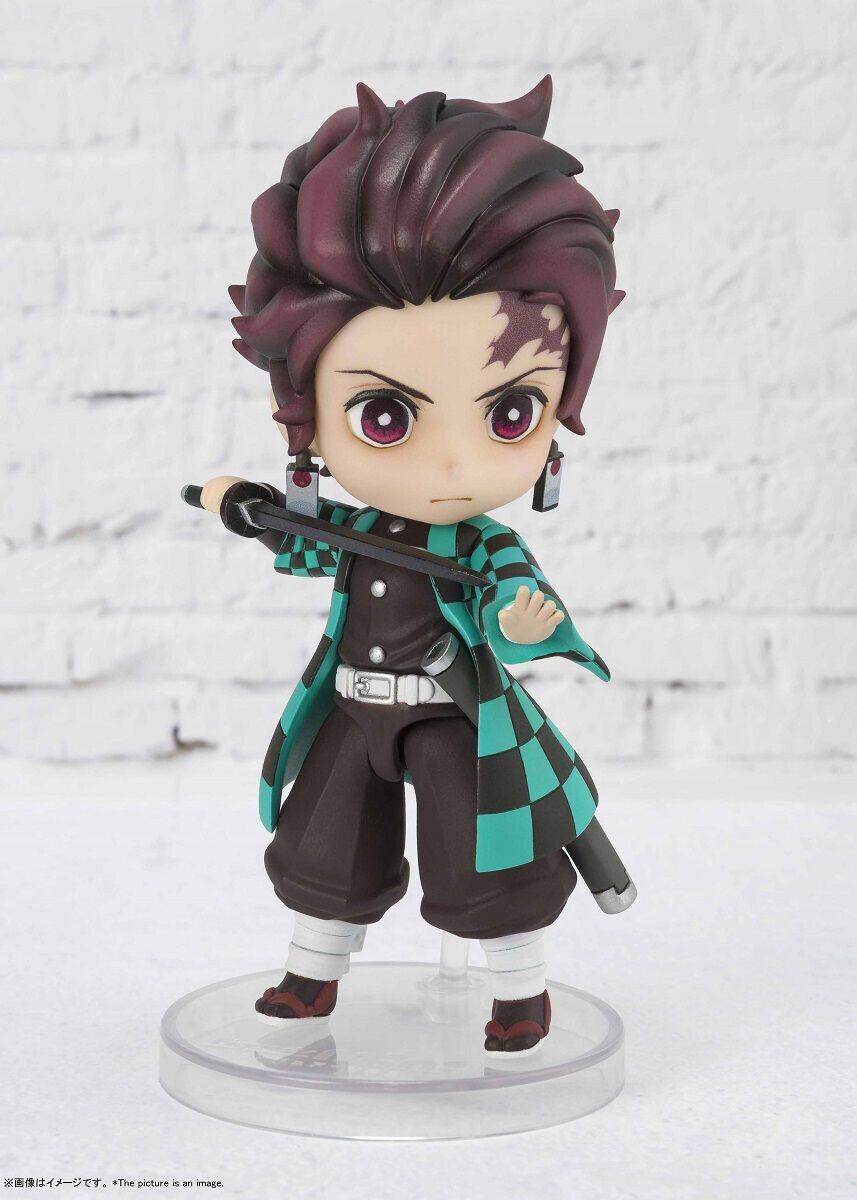 Фигурка Demon Slayer: Kimetsu no Yaiba - Tanjiro Kamado Figuarts Mini Figure
Фигурка Demon Slayer: Kimetsu no Yaiba - Tanjiro Kamado Figuarts Mini Figure