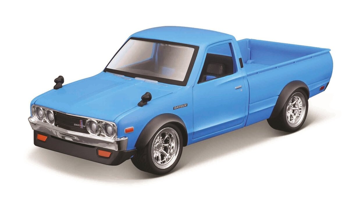 MAISTO DESIGN Datsun 620 Пикап 1973 г. 1/24 32528 БУ
MAISTO DESIGN Datsun 620 Пикап 1973 г. 1/24 32528 БУ